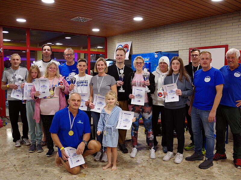 Siegerehrung der erfolgreichsten Schwimmerinnen und Schwimmer.
