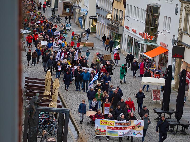Demo f&uuml;r Demokratie in ForchheimDemo f&uuml;r Demokratie in Forchheim