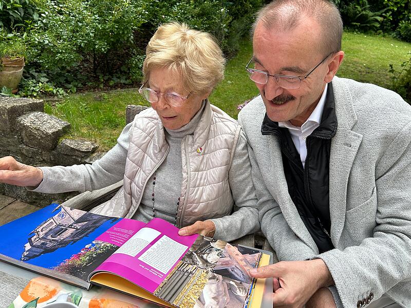 Hilde Eggers mit Coburgs Zweitem B&uuml;rgermeister Hans-Herbert Hartan