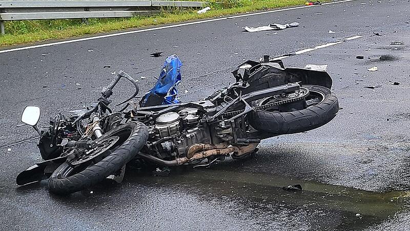 Schwerer Unfall bei Riedenberg mit einem Toten