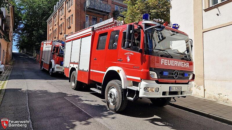 Aufzugspanne in Bamberg: Feuerwehr befreit eingeschlossenen Insassen