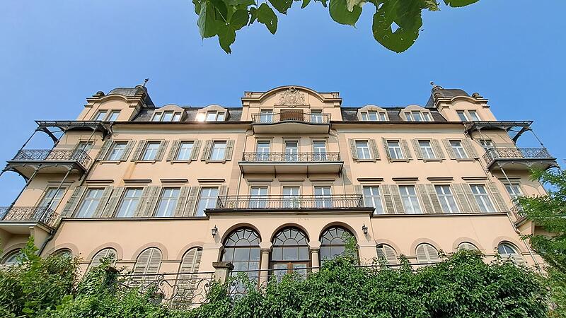 Seit 140 Jahren thront der Fürstenhof am Westufer der Saale. Seit 140 Jahren thront der Fürstenhof am Westufer der Saale.