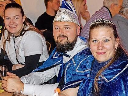 Die närrischen Hoheiten mischten sich unters Volk.