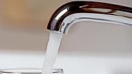 Es ist in Deutschland selbstverständlich, dass sauberes Trinkwasser aus dem Wasserhahn kommt. Beim Tag der offenen Tür im Wasserwerk Sterbfritz informiert die Gemeinde Sinntal über die Wasserversorgung.
