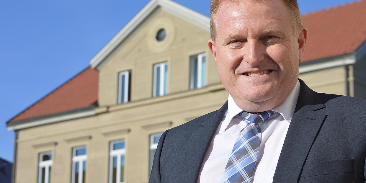 Kurzportrait und Artikel über Matthias Klement