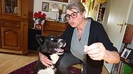 Sie sind wieder gl&uuml;cklich zusammen: Katja Ringler und ihre H&uuml;ndin Ella.Forchheim & Fr&auml;nkische Schweiz