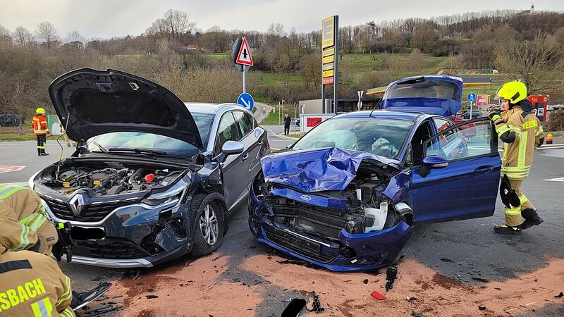 Im Landkreis Forchheim kommt es jährlich zu hunderten Unfällen. Die Polizei hat nun einige Schwerpunkte im Landkreis identifiziert, wie etwa hier in Weilersbach.Forchheim & Fränkische Schweiz