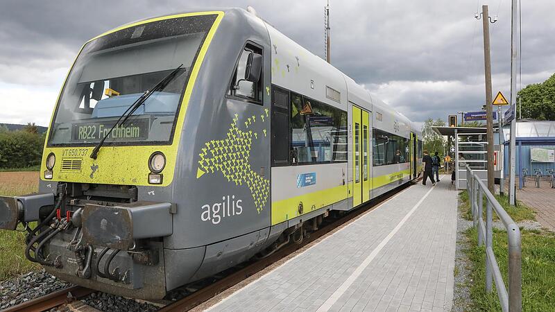 Unter anderem soll eine Zugstrecke im Landkreis Forchheim profitieren.Forchheim & Fränkische Schweiz