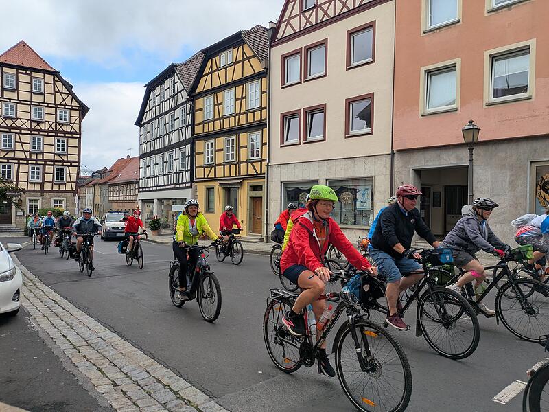 Die BR-Radltour f&uuml;hrte auch durch M&uuml;nnerstadt.