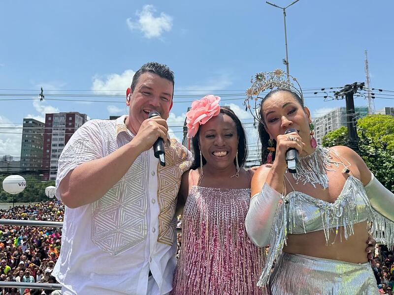 Samba total: Nini Beyersdorf beim Karneval 2024 in Recife (Brasilien)