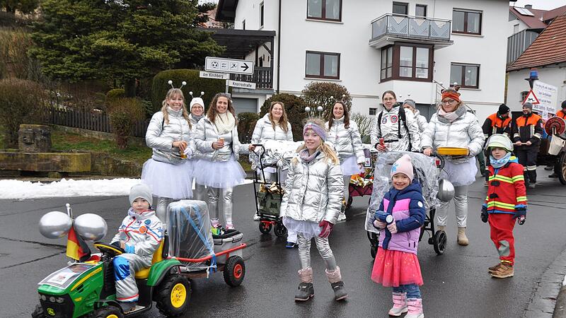Impressionen vom Gaudiwurm in Motten
