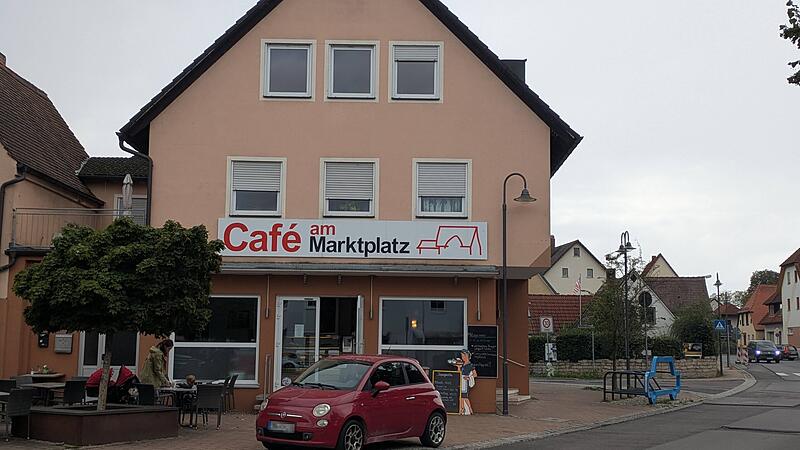 Caf&eacute; am Marktplatz Adelsdorf