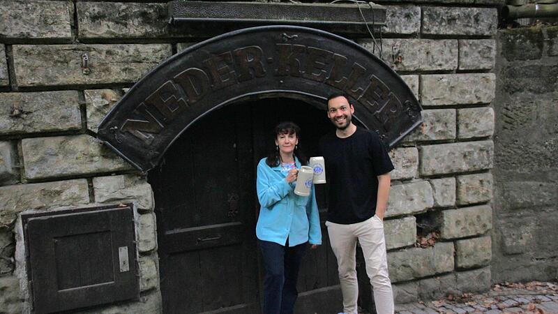 Neder-Keller Forchheim Nicholas MohnleinForchheim & Fränkische Schweiz Der größte Keller im Forchheimer Kellerwald, der Neder-Keller, ist verkauft und hat einen neuen Eigentümer: Astrid Neder-Haub übergibt an Nicholas Mohnlein.