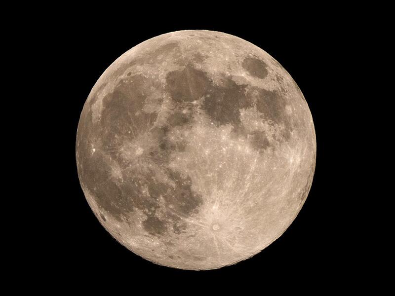 Satellitenaufnahme der Fl&auml;chen neben der  B85. Nach der Baustelle wird die Fl&auml;che neben der Umleitung wieder zum Mare Tranquillitatis (auf Deutsch: "Meer der Ruhe").