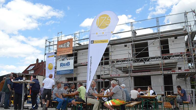 Mitten in Ebensfeld entsteht der Neubau der Regens-Wagner-Stiftung. Mitten in Ebensfeld entsteht der Neubau der Regens-Wagner-Stiftung.