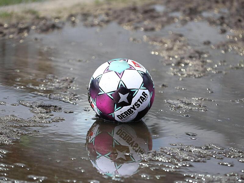 Der Herbst hat Franken im Griff: Welche Fußballspiele in der Region am Wochenende vom 28. bis 30. November abgesagt werden.