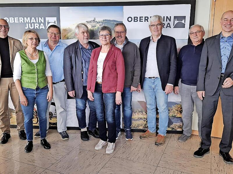 Der neue und alte Vorstand der Lokalen Aktionsgruppe Obermain (von links): Christian Meißner, Andrea Musiol (Geschäftsführerin), Matthias Söllner, Norbert Fuhrmann, Marion Warmuth, Manfred Rauh, Bernhard Storath, Josef Breunlein und Joachim Selzam.