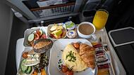 Versorgung an Bord eines Airbus A350-900 Versorgung an Bord eines Airbus A350-900