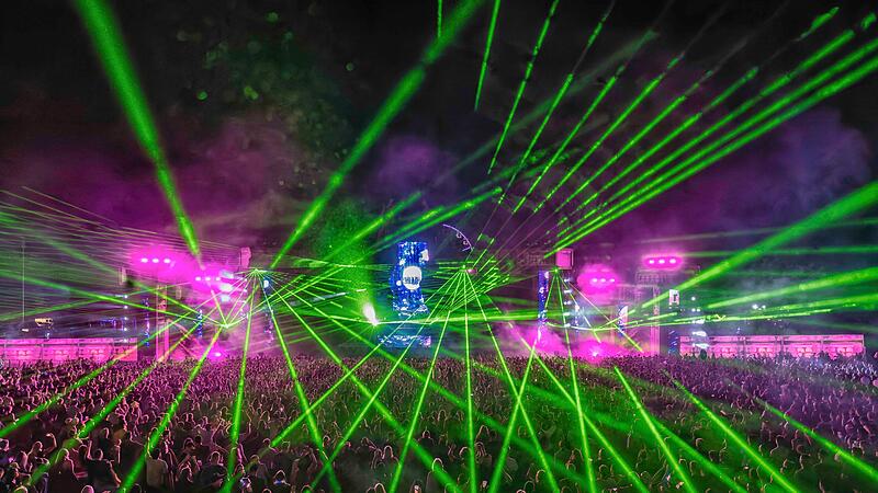 Es ist das größte Elektronik-Musik-Festival Süddeutschlands, das Open Beatz in Herzogenaurach. Die schönsten Impressionen.