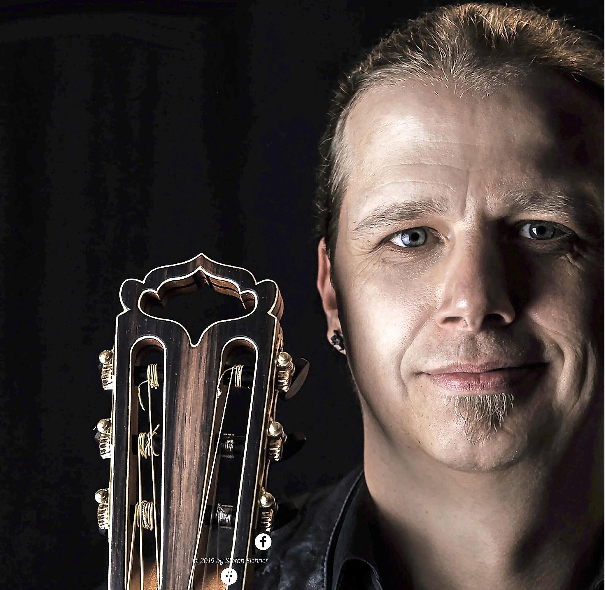 Eichner spielt Reinhard Mey