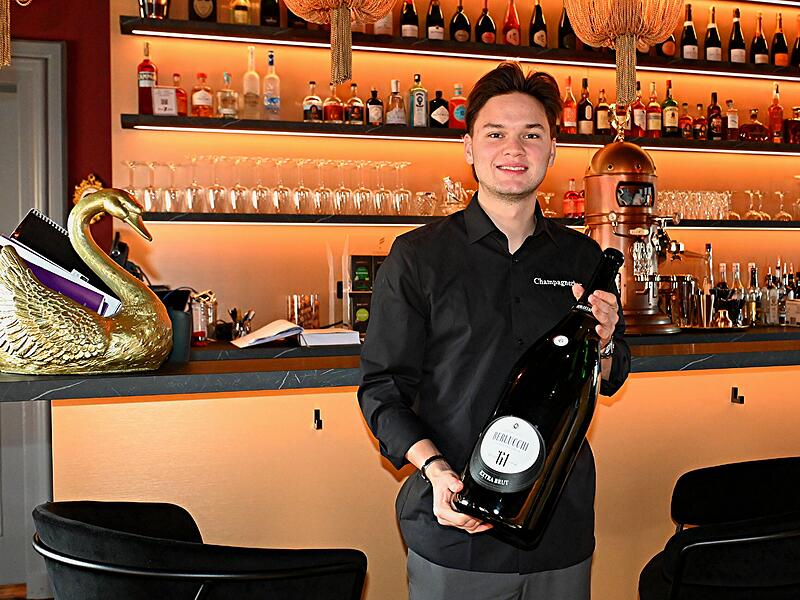 Axel Pfab er&ouml;ffnete Champagnerbar in Bamberg.