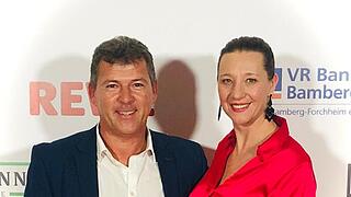 Die Bamberger SPD-Direktkandidatin Eva Jutzler kam bei der Landtagswahl nach Erststimmen auf den fünften Platz (auf dem Bild mit SPD-Bezirkstagskandidat Carsten Joneitis).
