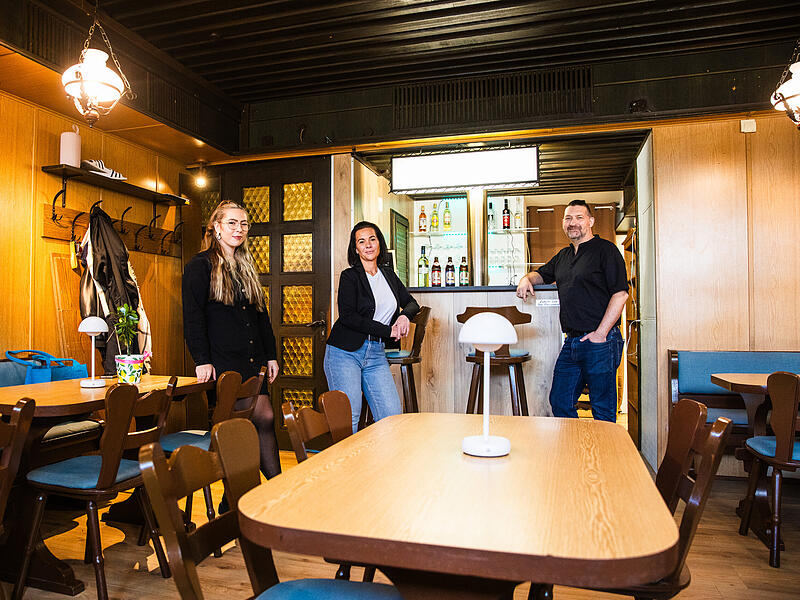 Freuen sich auf die Er&ouml;ffnung im &bdquo;M&uuml;ller am Main&ldquo; (von links): Mia, Christine und Mario M&uuml;ller