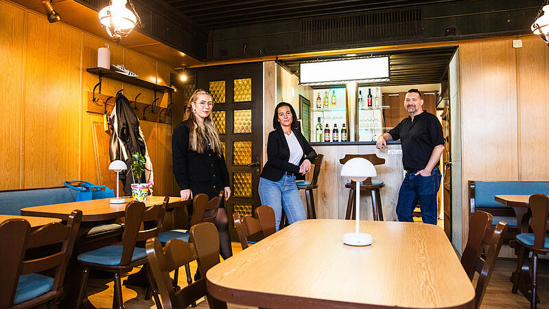 Freuen sich auf die Er&ouml;ffnung im &bdquo;M&uuml;ller am Main&ldquo; (von links): Mia, Christine und Mario M&uuml;ller