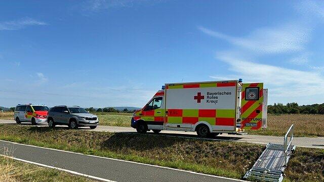 Unfall zwischen Langensendelbach und Igelsdorf: Biker in Feld geschleudert Unfall zwischen Langensendelbach und Igelsdorf: Biker in Feld geschleudert