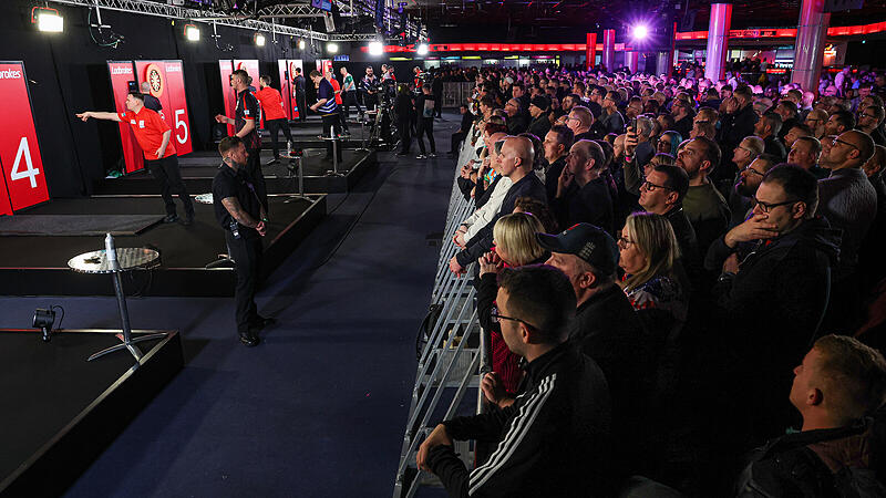 Kein tiefer Run f&uuml;r Frankens Profitrio: Bei den UK Open war  f&uuml;r Pikachu und Co. zeitig Feierabend.