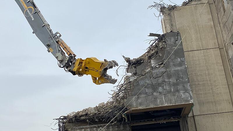 Die Bilder vom Abriss des Alfons-Goppel-Hauses Die Bilder vom Abriss des Alfons-Goppel-Hauses