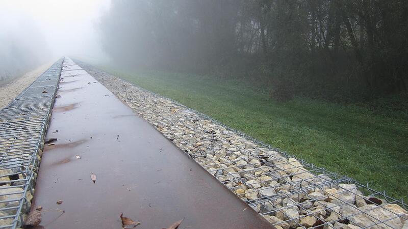 Auch Deichanlagen wie hier in Michelau spielen eine wichtige Rolle bei der Planung des Hochwasserschutzes.