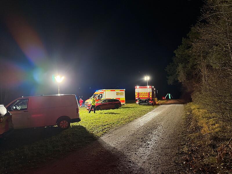 Am Pfadfinderhaus Lindersberg im Landkreis Forchheim, rund einen Kilometer von Burg Feuerstein entfernt, mussten 27 Kinder evakuiert werden.Forchheim & Fränkische Schweiz Am Pfadfinderhaus Lindersberg im Landkreis Forchheim, rund einen Kilometer von Burg Feuerstein entfernt, mussten 27 Kinder evakuiert werden.