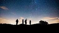Sternenparkführungen in der Rhön finden regelmäßig statt. Zusammen mit einer breiten Vielfalt an Veranstaltungen waren sie im Rahmen der Sternenparkwochen 2025 ein echter Magnet.