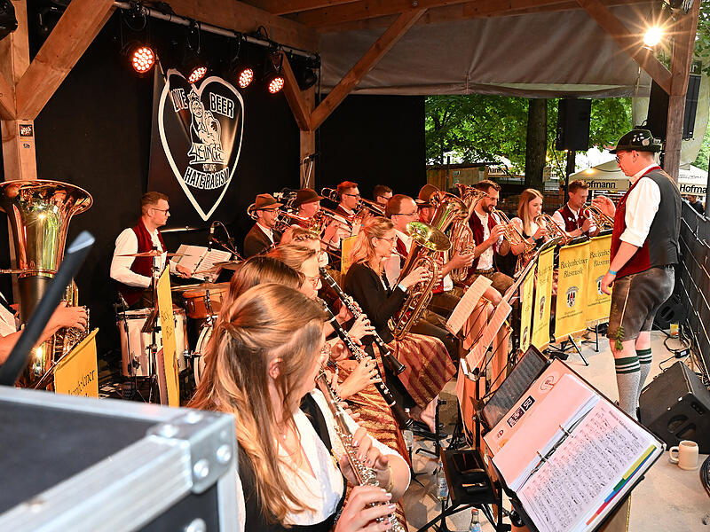 Die Buckenhofener Blasmusiker spielten beim 4 Kings im Kellerwald