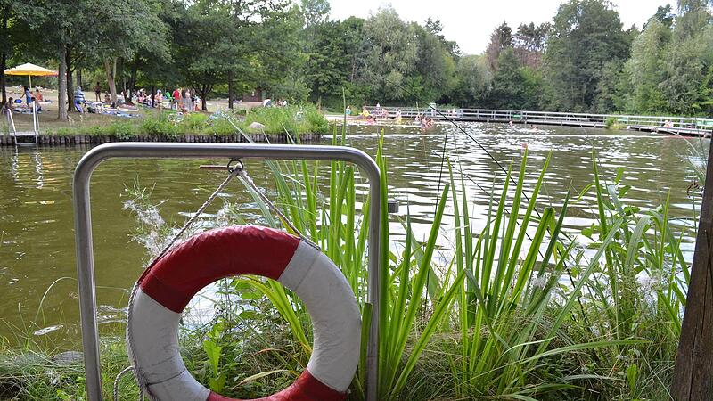 Im Waldbad Bad Rodach sind Blaualgen derzeit kein Problem.