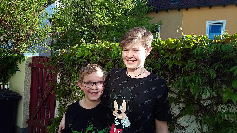Jan (links) und Jona Färber gehen in Forchheim in die Montessorischule.