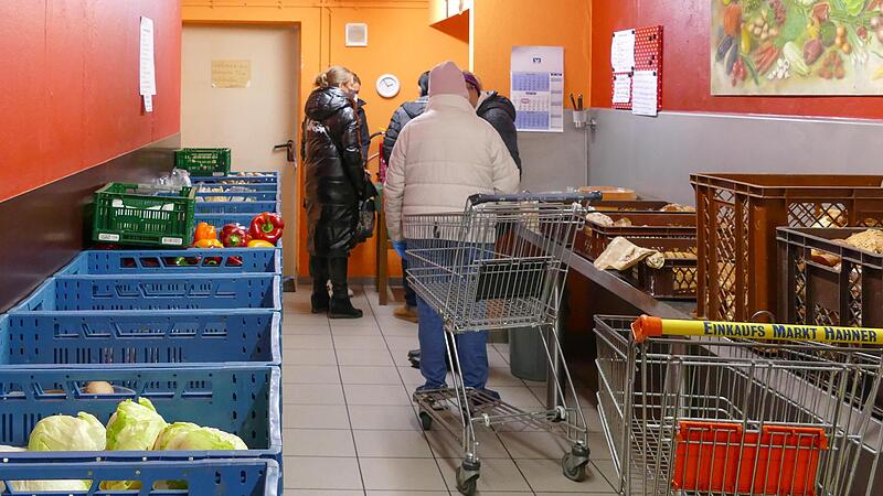 Das Warenangebot in den Räumen der Tafel ist deutlich reduziert.