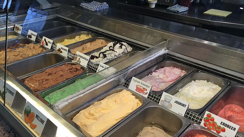 Eis-Saison startet im Stadtgebiet Bamberg Bald können sich Eis-Hungrige wieder über ein üppiges Sortiment im Riverside Cortina freuen