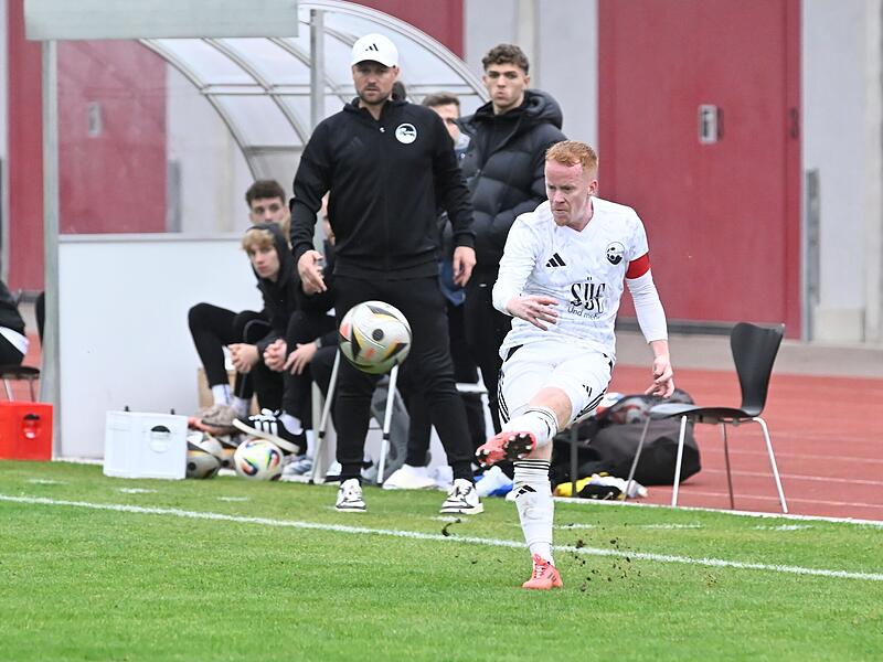 _HLX9473 HL FC Coburg gegen Fortuna Regensburg Rene Knie