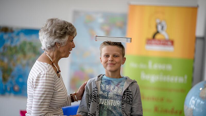 Lesen lernen geht leichter mit individueller Förderung – und Spaß macht das Ganze auch noch. Lesen lernen geht leichter mit individueller Förderung – und Spaß macht das Ganze auch noch.