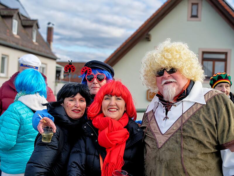 Faschingsumzug in Hirschaid 2026Mit Drachen und Pok&eacute;mon: Faschingsumzug in Hirschaid