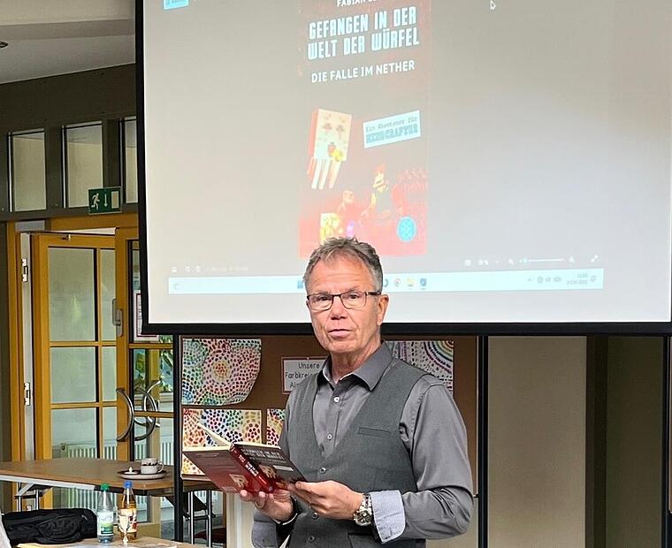 Fabian Lenk, einer der produktivsten und bekanntesten Kinderbuch-Autoren Deutschlands, las in der Bad Br&uuml;ckenauer Grundschule.