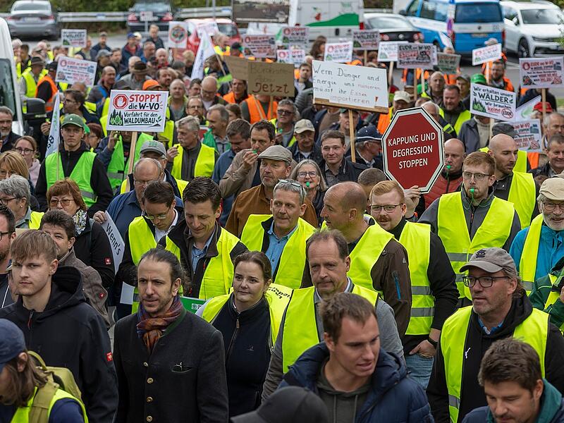 Proteste bei Konferenz von Agrarminister und Agrarsenat