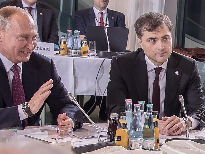 Wladimir Putin und Berater Surkow