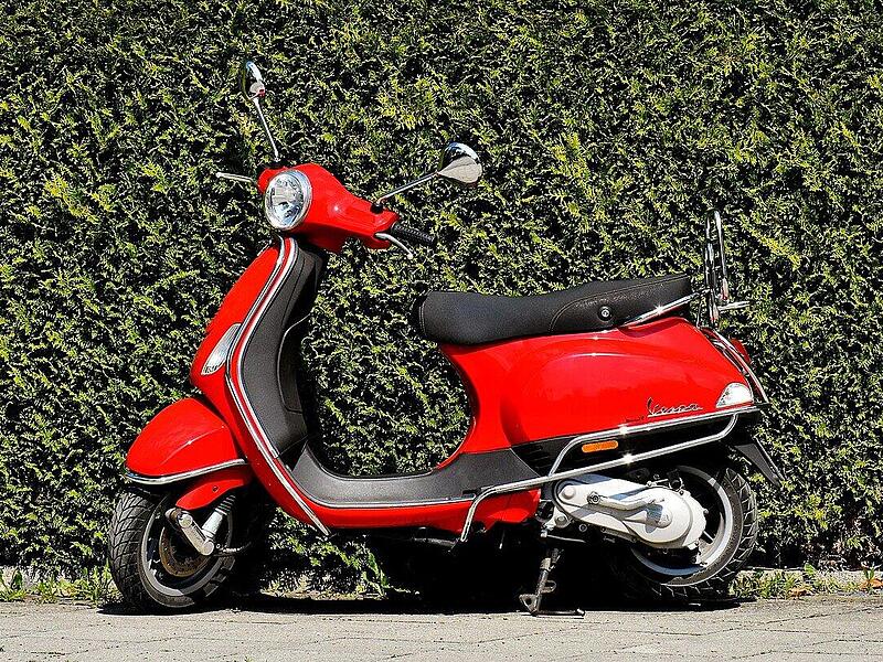 Vespa-Fahrt auf B173 endet f&uuml;r Mann im Kreis Kronach in Krankenhaus