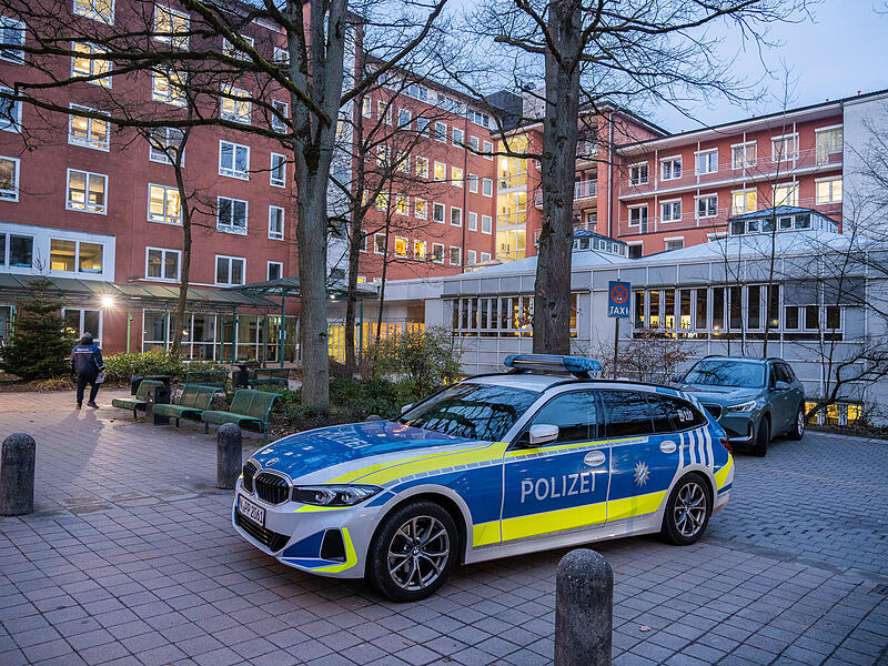 Eskalation in Erlanger Klinik: Polizei stoppt Messerangreifer im Waldkrankenhaus mit SchussMesserangreifer Erlanger Klinik