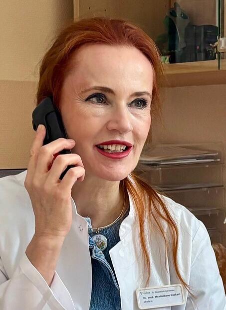 Maximiliane Deckart ist Chef&auml;rztin der Schmerzmedizin.