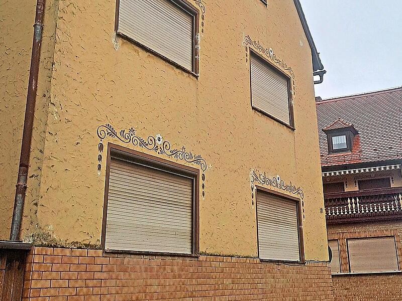 Das Wirtshausschild ist abgeschraubt. Die „Causa Rumpler“ in Leutenbach setzt sich fort.Forchheim & Fränkische Schweiz Das Wirtshausschild ist abgeschraubt. Die „Causa Rumpler“ in Leutenbach setzt sich fort.