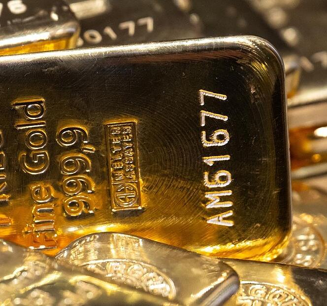 Auf die Goldbarren einer Rentnerin hatte es eine Bande abgesehen. Nun standen die Trickdiebe vor Gericht. Auf die Goldbarren einer Rentnerin hatte es eine Bande abgesehen. Nun standen die Trickdiebe vor Gericht.